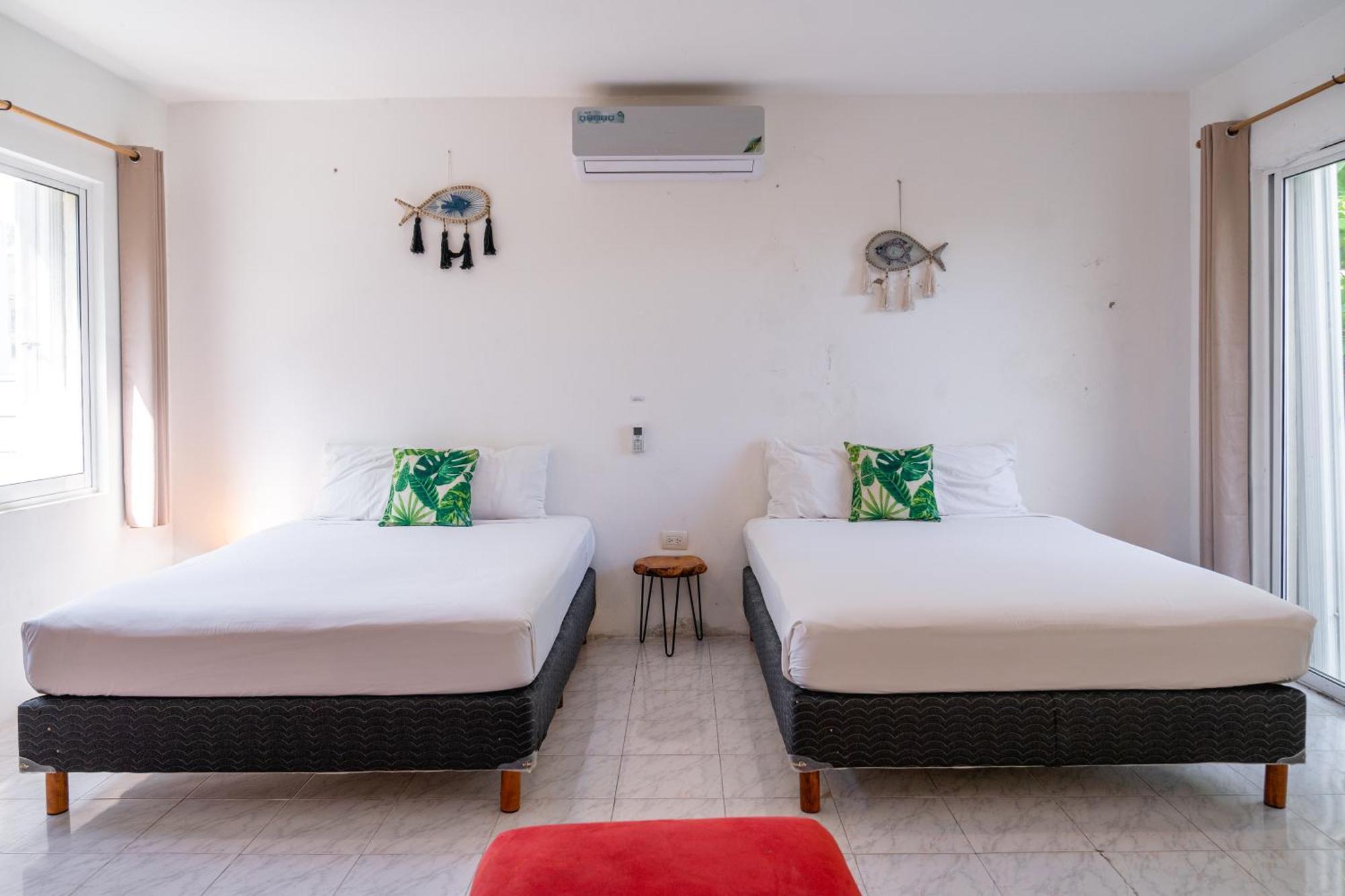 Rustik-Inn Rooms Playa del Carmen Exteriör bild